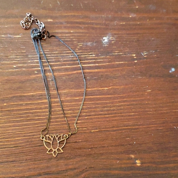 Jewelry - Lotus flower necklace